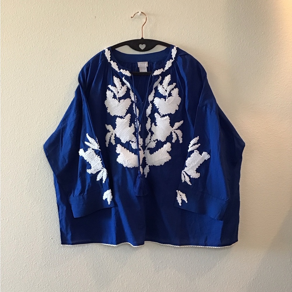 Chico's Boho Royal Blue and White Embroidered Floral 3/4 Sleeve Tunic